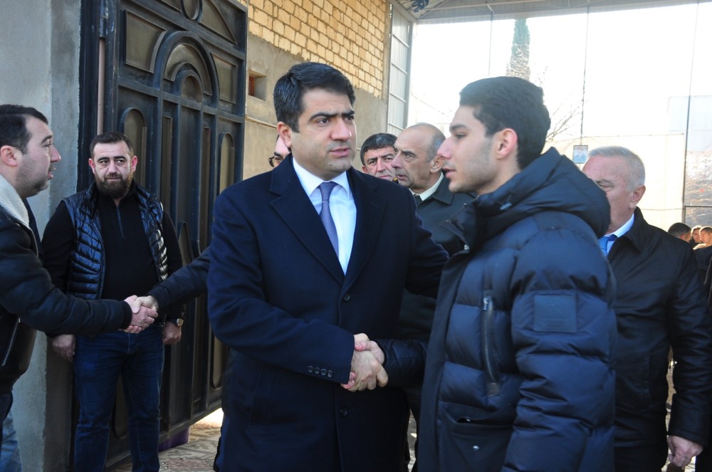 Qocaman şair Qurban Həmidoğlu ilə vida mərasimində icra başçısı da iştirak edib